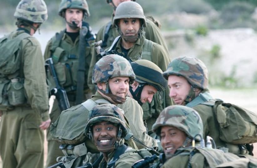IDF reserve soldiers 521 (photo credit: Marc Israel Sellem)