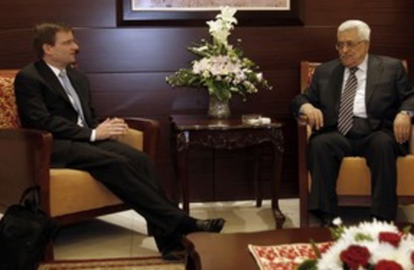 US special envoy David Hale meets Abbas 311 (R) (photo credit: Mohamad Torokman / Reuters)