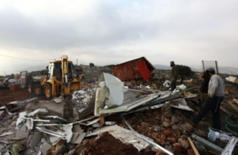 Mitzpe Yitzhar demolition 311 (photo credit: Marc Israel Sellem)