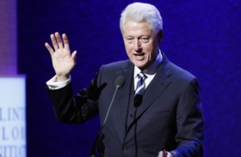 Bill Clinton 311 (photo credit: Eduardo Munoz / Reuters)