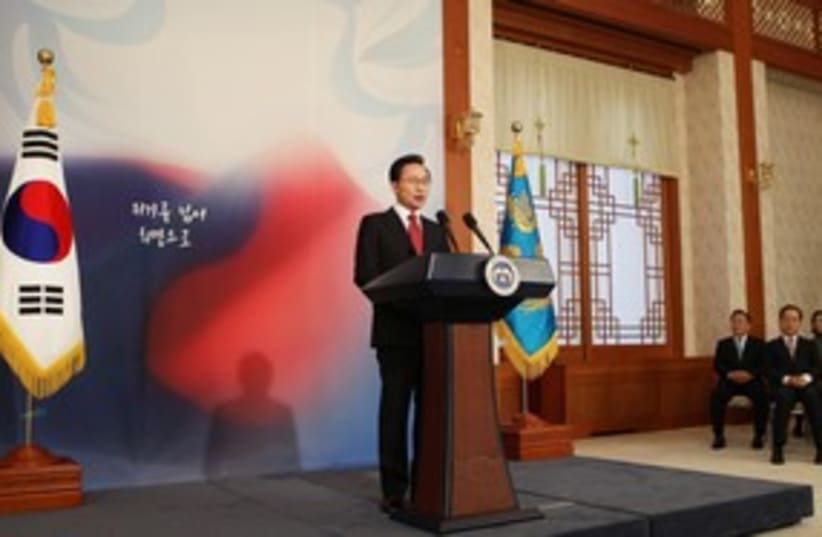 South Korean President Lee 311 (photo credit: REUTERS)