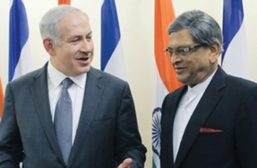 PM Netanyahu and Indian FM S.M. Krishna 311 (photo credit: Alex Kolomyski)