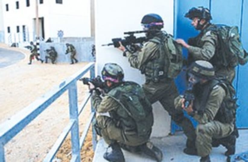 GIVATI BRIGADE soldiers train with international forces 311 (photo credit: IDF Spokesman’s Office)