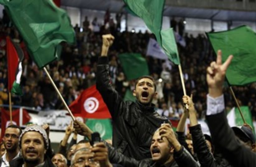 Hamas supporters 370 (photo credit: REUTERS)