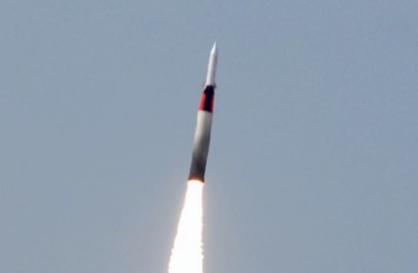 Arrow missile defense system launch 390 (photo credit: Ho New / Reuters)