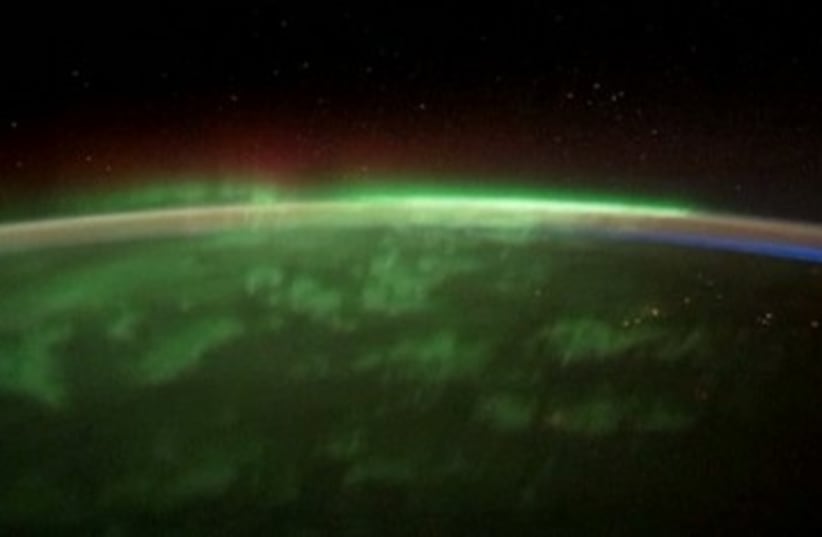 Northern Lights 390 (photo credit: REUTERS)
