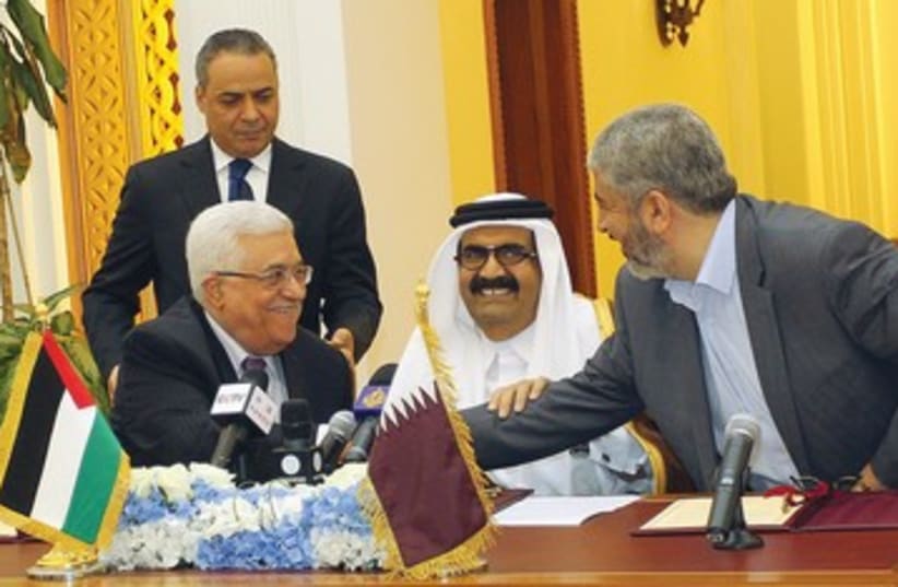 Abbas, Mashaal, Qatar's Emir Sheikh Hamad 390 (photo credit: REUTERS)