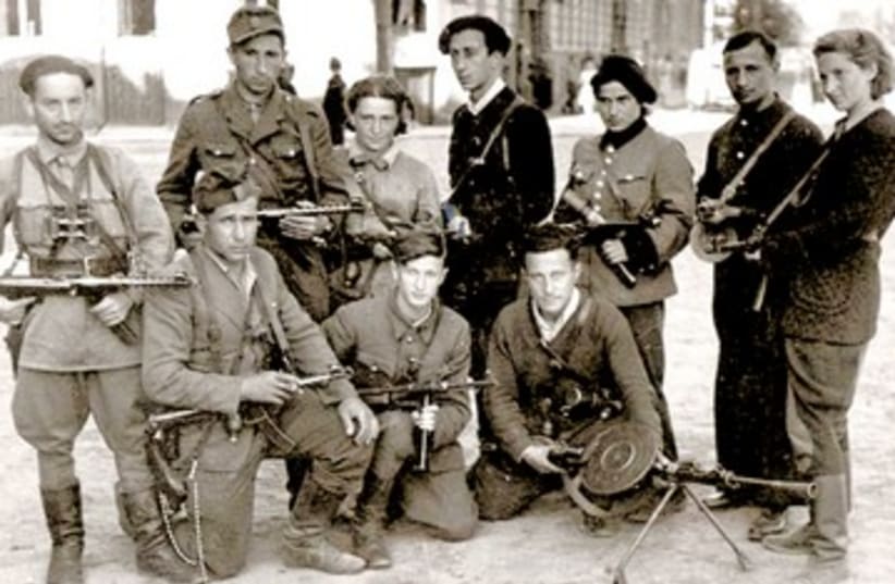 Vitka Kovner and Jewish partisans 390 (photo credit: Yad Vashem Archives)