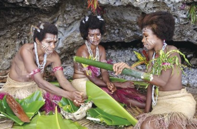 Vanuatu locals 390 (photo credit: Paul Ross)