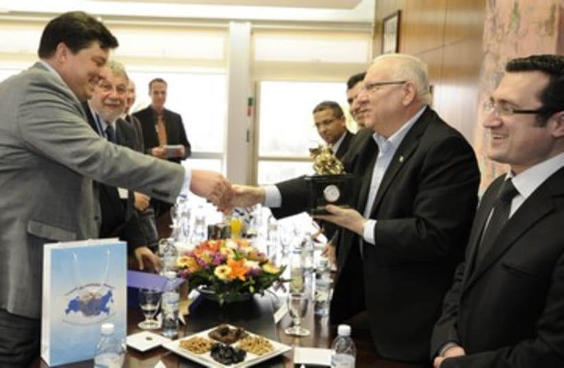 Rivlin and Margelov 390 (photo credit: Courtesy: Knesset)