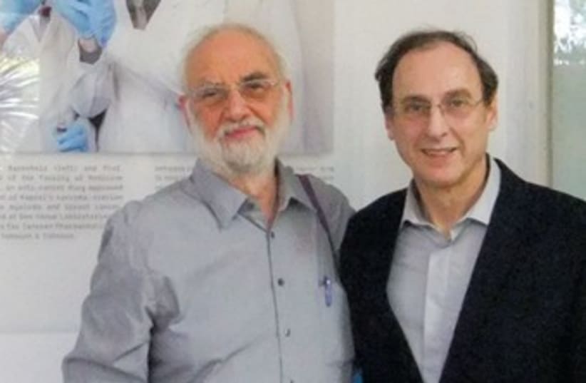 PROF. YECHEZKEL Barenholtz and Prof. Alberto Gabizon 370 (photo credit: JUDY SIEGEL)