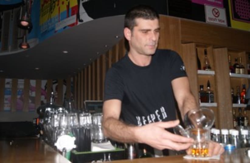 Barman 370 (photo credit: Yoni Cohen)
