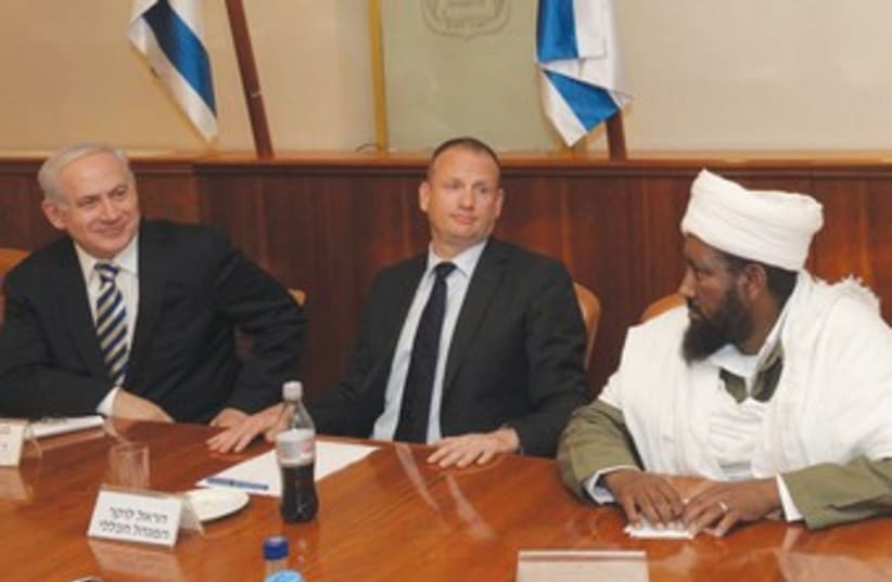 Netanyahu meets with Ethiopian community leaders 370 (photo credit: Amos Ben-Gershom/GPO)