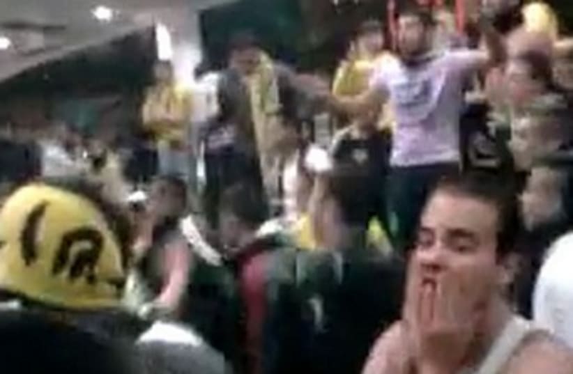 Soccer fans riot at Malha Mall 370 (photo credit: YouTube Screenshot)