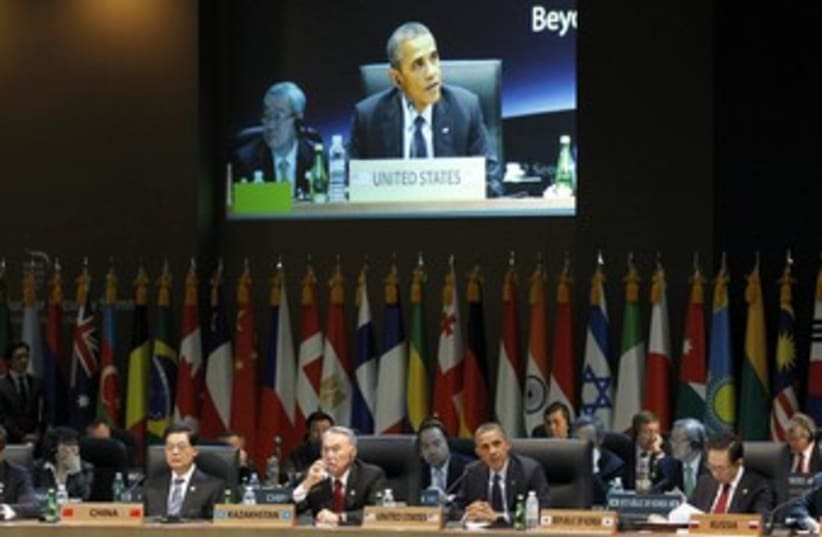 Obama speaks at Nuclear summit, Seoul_370 (photo credit: Yuriko Nakao/Reuters)