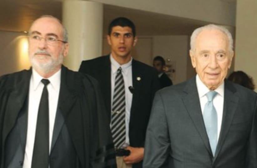 Supreme Court President Grunis, Peres_370 (photo credit: Marc Neiman/GPO )