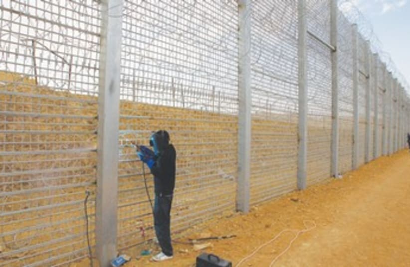 Construction of Egyptian border fence 370 (photo credit: REUTERS)