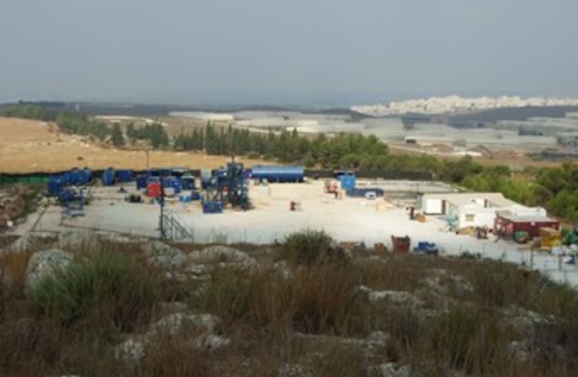 Meged oil drilling 370 (photo credit: Courtesy SPNI)