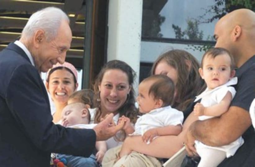 President Peres at Megilot Regional Council 370 (photo credit: GPO)