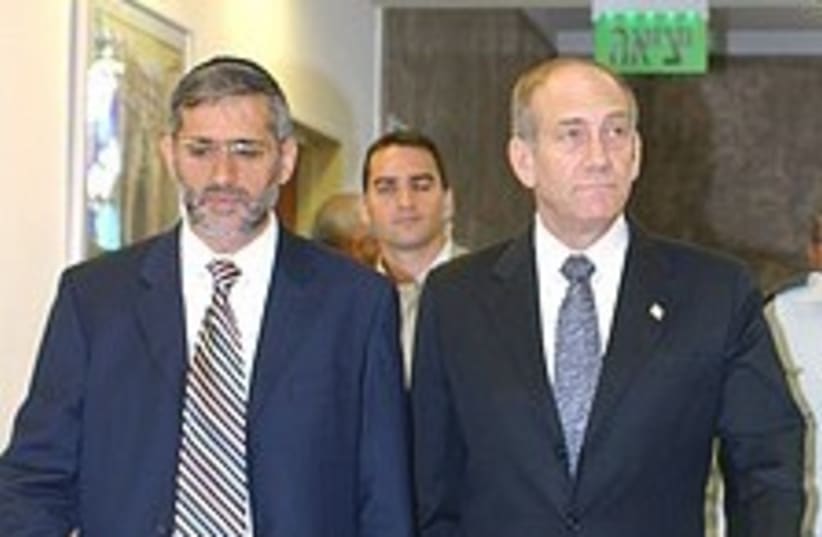 Olmert Yishai walk 224.8 (photo credit: Ariel Jerozolimski [file])
