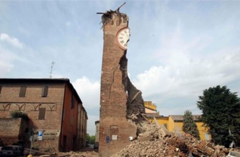Northern Italy earthquake damage 370 (photo credit: REUTERS)
