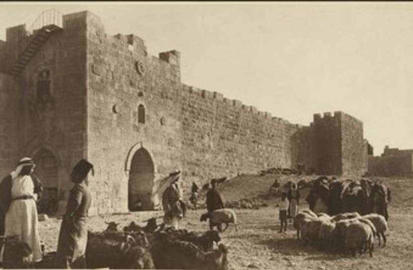 Sheep market outside of Herod's Gate (circa 1900) (photo credit: American Colony-Jerusalem-Photo Dept.)