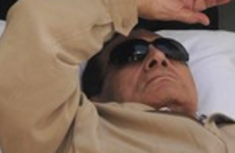 Former Egyptian president Mubarak in court 370 (photo credit: REUTERS/Stringer)