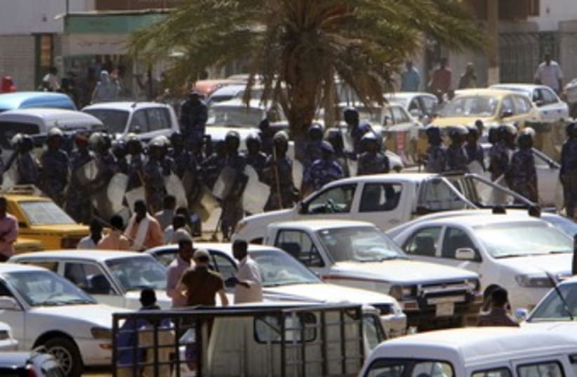 Police patrol Khartoum's main streets 370 (R) (photo credit: REUTERS)