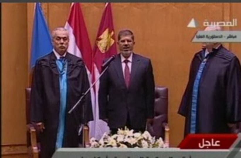 Mursi sworn in 370 (photo credit: REUTERS )