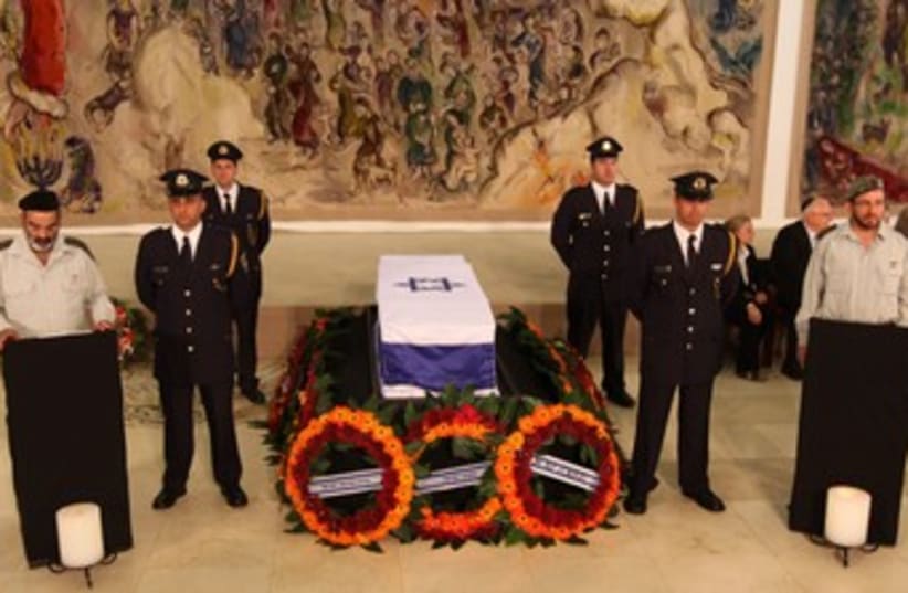 Late prime minsiter Yitzhak Shamir's coffin at Knesset 150 (photo credit: Marc Israel Sellem)