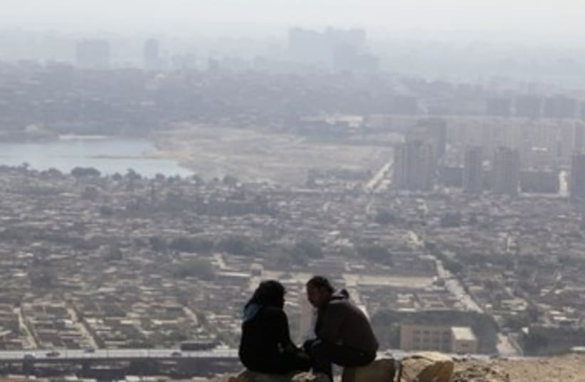 Smoggy-looking Egypt 370 (photo credit: REUTERS/Asmaa Waguih)