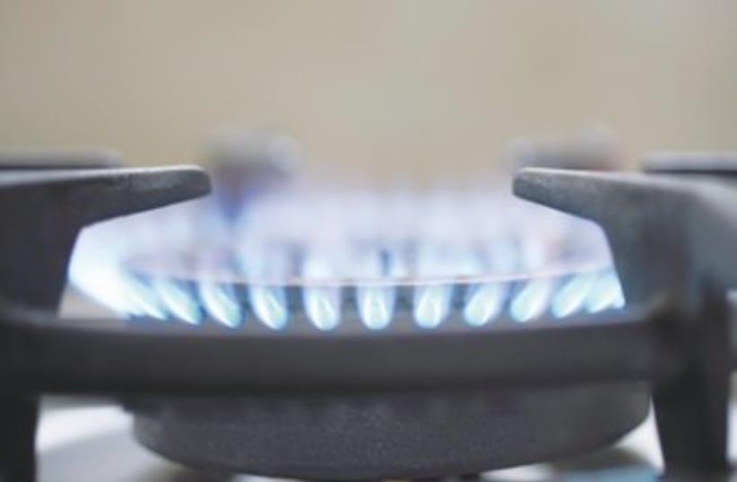 A gas burner 370  (photo credit: Thinkstock/Imagebank)