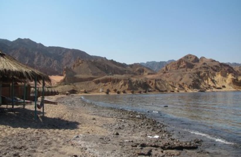 Sinai (photo credit: Linda Epstein)