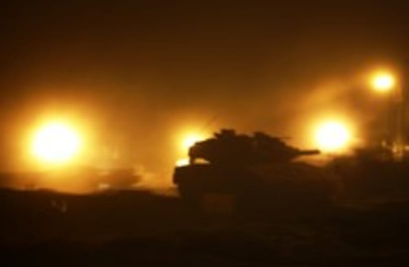 tank gaza fire 224 88 (photo credit: )