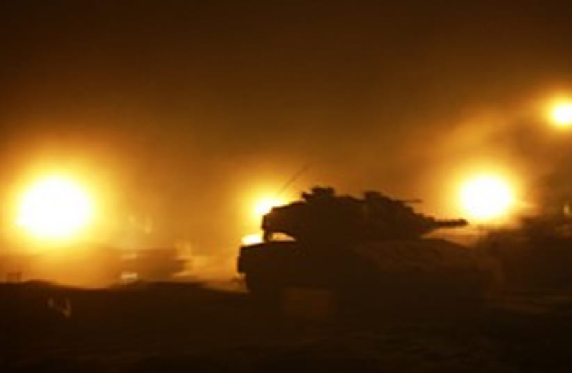 idf tank gaza fire 298 (photo credit: )