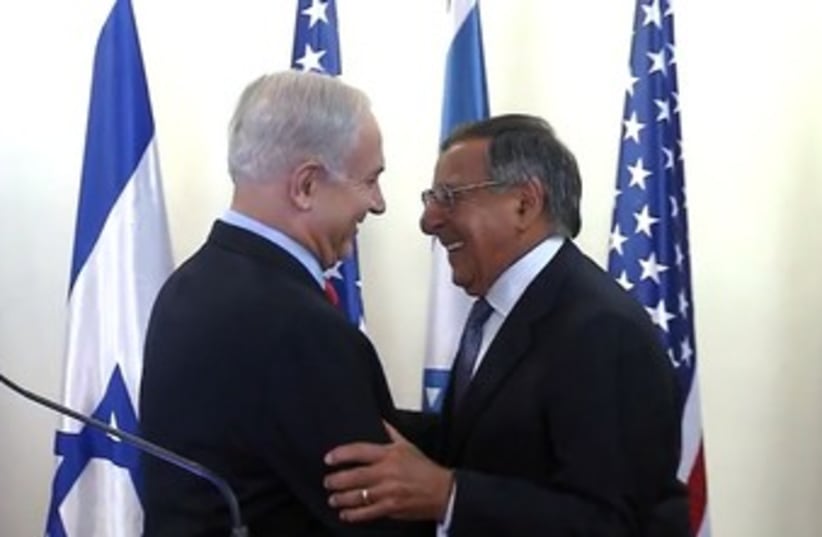 Netanyahu, Panetta shake hands 370 (photo credit: Screenshot)