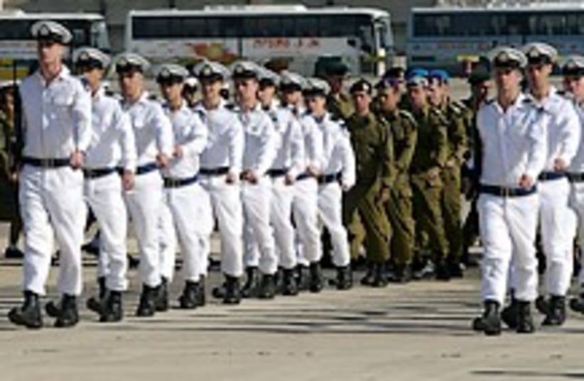 IDF cadets 224.88 (photo credit: Ariel Jerozolimski)