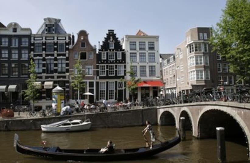 Amsterdam Canal 370 (photo credit: United Photos / Reuters)