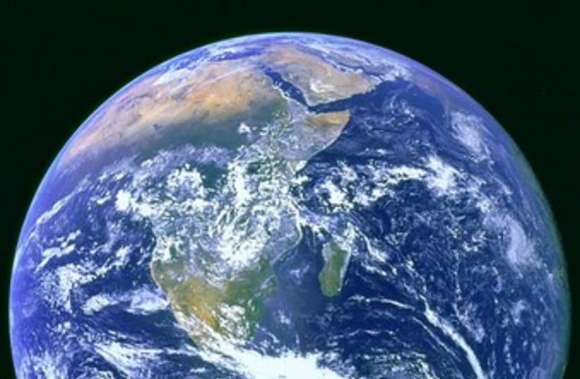 Earth (photo credit: Wikicommons)