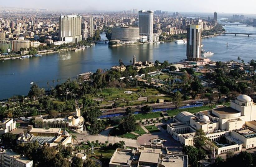 Downtown Cairo 521 (photo credit: Wikicommons)