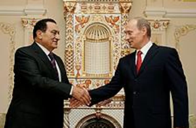 mubarak putin 224 88 ap (photo credit: AP)