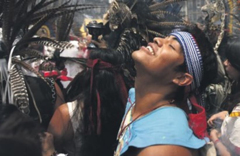 Pre-Columbian dancing 370 (photo credit: Edgard Garrido/Reuters)