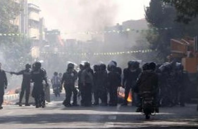 Iranian police clash with protesters in Tehran 370 (photo credit: Courtesy Winnepeg Jewish Review)