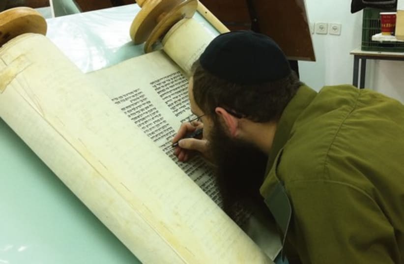 Torah scribe 521 (photo credit: Courtesy Derech AMI)