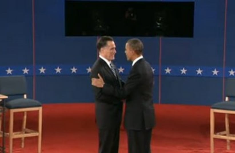 Romney, Obama shake hands at town hall debate 370 (photo credit: Screenshot)