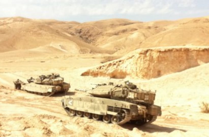 BATTALION 9 TANKS hold a war drill 370 (photo credit: IDF Spokesman)