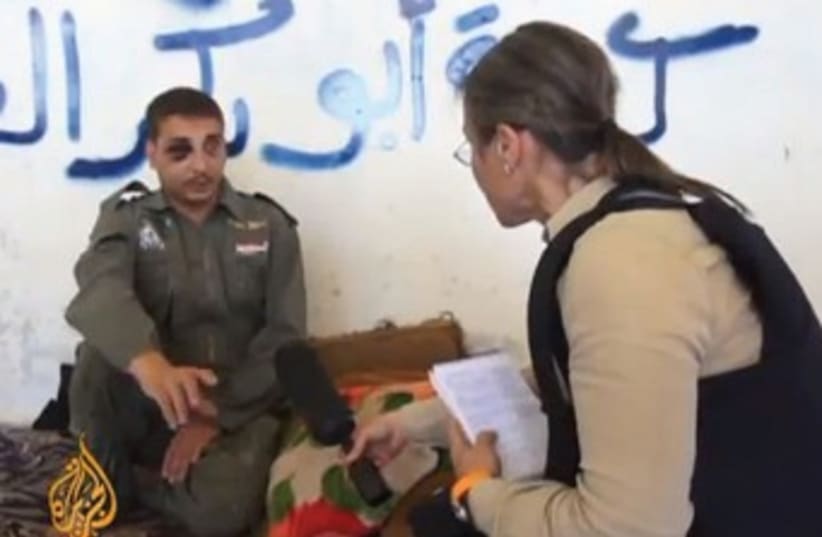 Anita McNaught interview with Syrian pilot 370 (photo credit: Courtesy/Youtube)