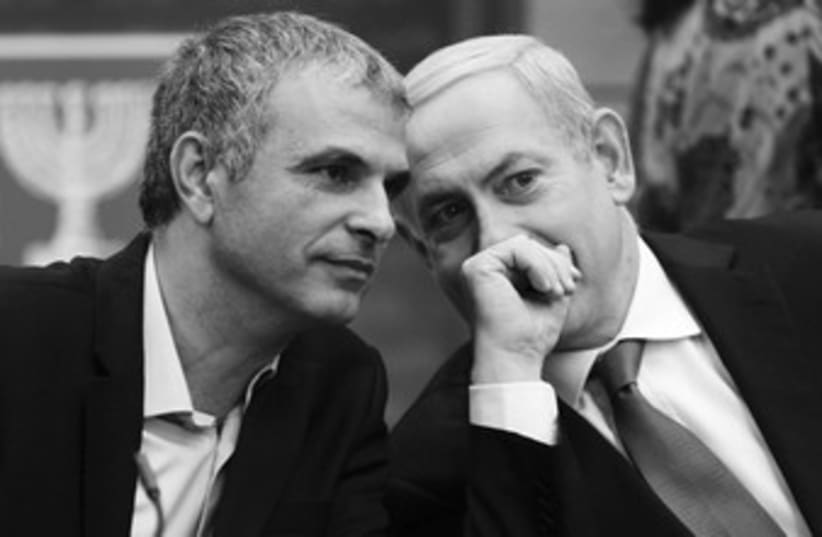 PM Netanyahu and Moshe Kahlon 370 (photo credit: REUTERS)