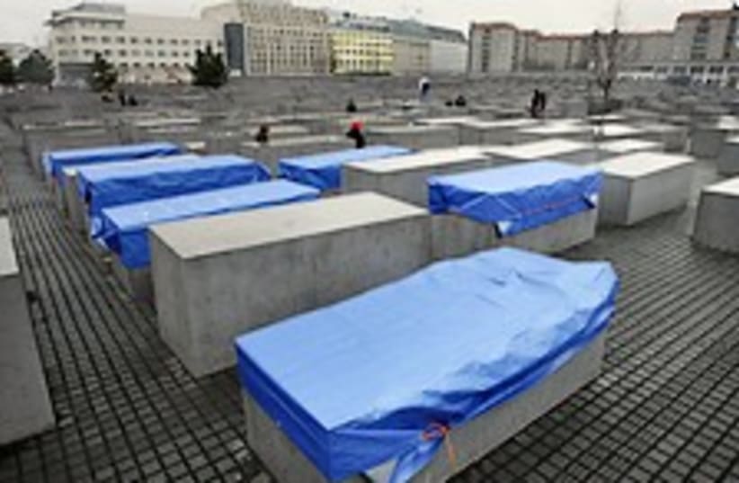berlin memorial 224.88 (photo credit: AP)