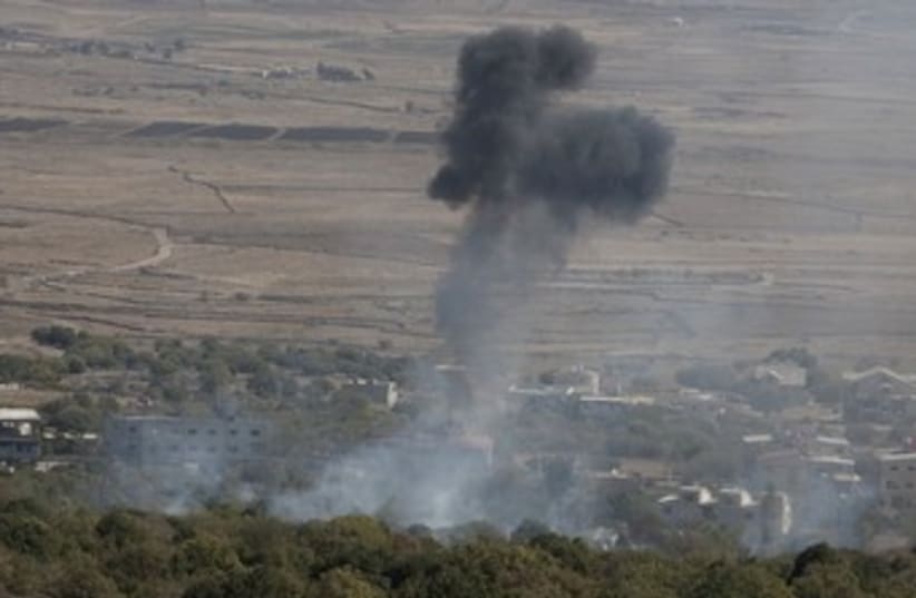 Syrian mortar shell explodes in Golan (photo credit: REUTERS/Baz Ratner)
